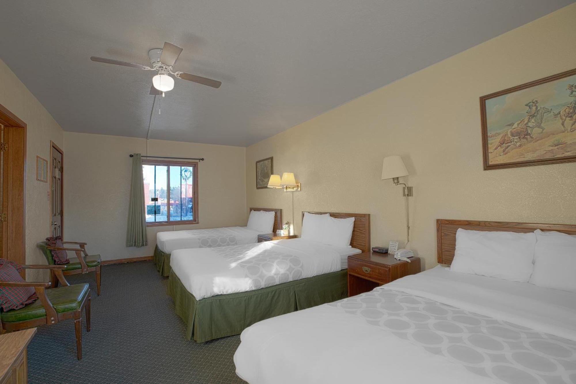 Love Hotels Silver Street By Oyo At Hurley Wi Exteriör bild