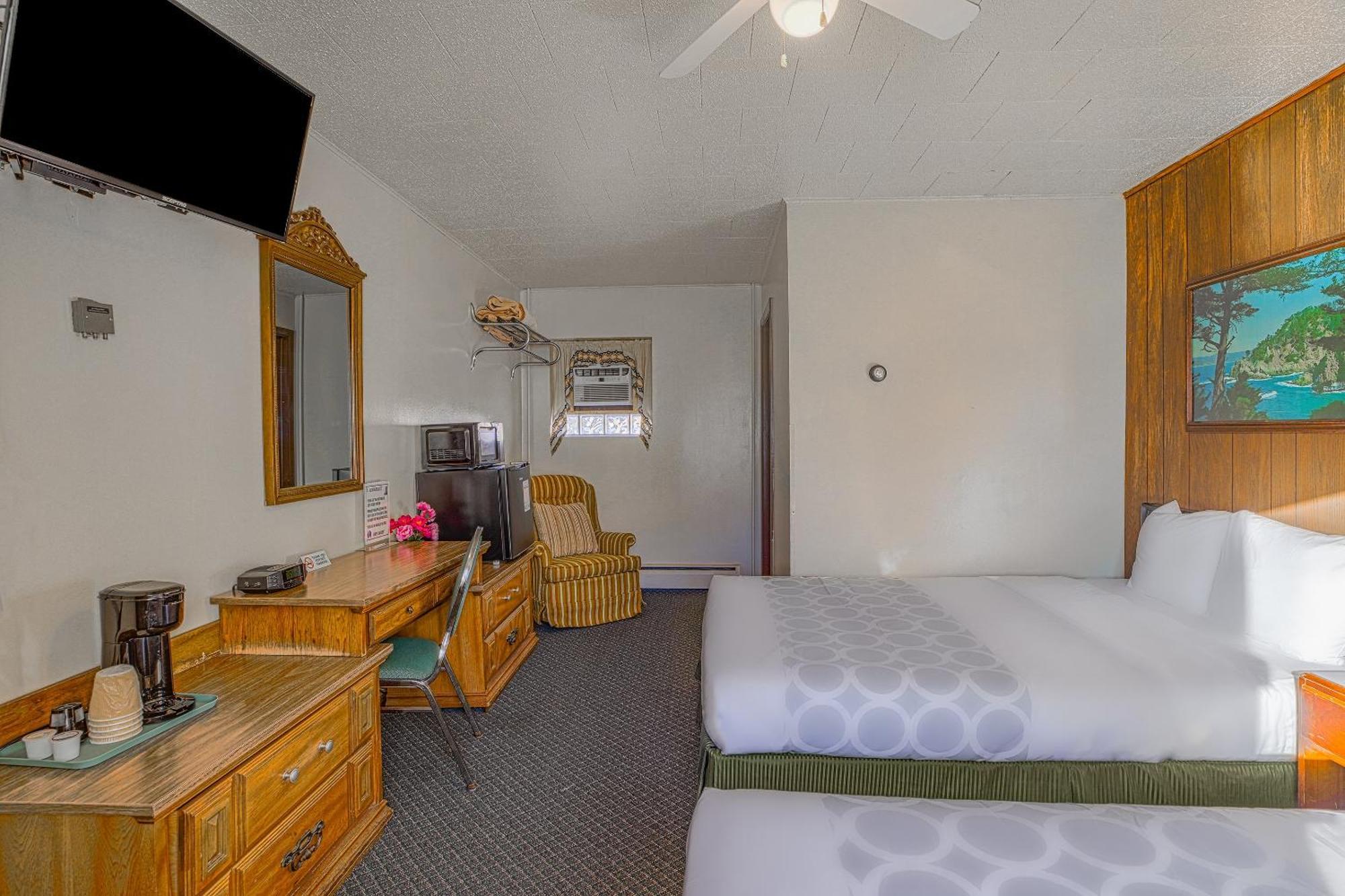 Love Hotels Silver Street By Oyo At Hurley Wi Exteriör bild